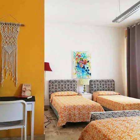 فندق مبيت وإفطار Trinaco *